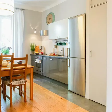 Apartment Mariensztat - From Warsaw